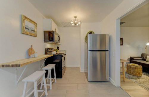 Quaint 1 BR Apt Min from USC - Photo 3