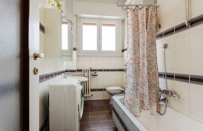 Mondrian Apartment in Milan - Foto 10