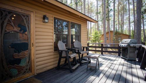 Cozy 3 Bedroom House - Prime Location - Birch Lake - Parking - CB06 - Foto 4