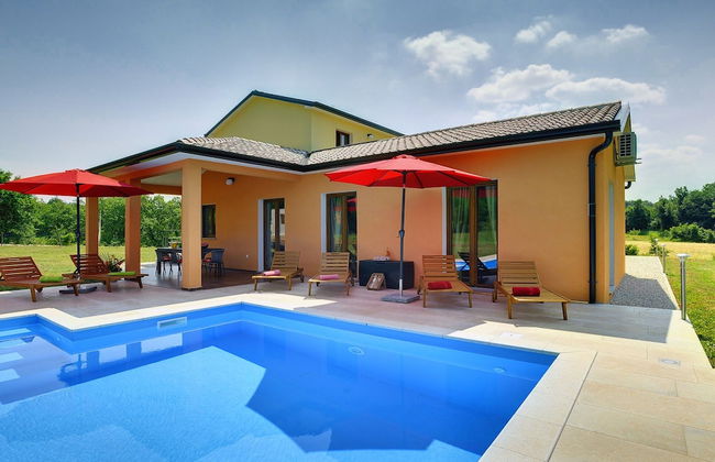 Villa in Pazin With Private Pool - Foto 24