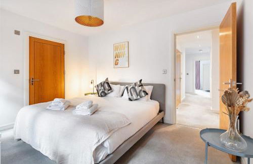 London Eye ,split level and private patio,sleeps 6 - Foto 11