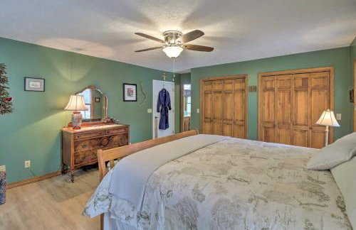 10-Acre Mountain Home Getaway with Fire Pit - Foto 19