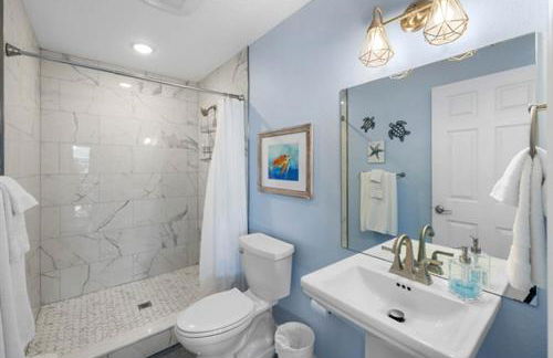 Spacious Home With Heated Pool! Sleeps 15! Billiard table! - Foto 33