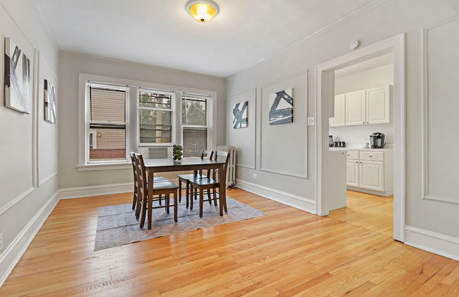 Simple and Roomy 1BR Apt in Evanston - Foto 6