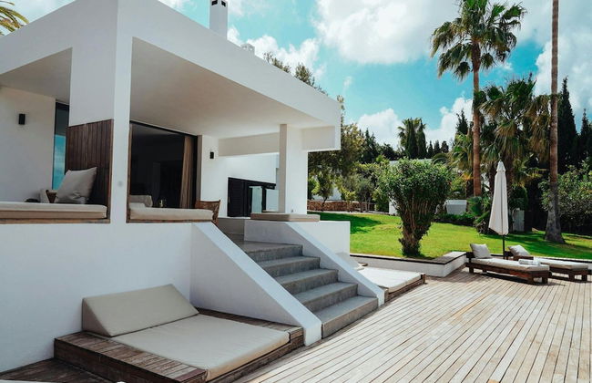 Luxurious Villa With Bright Terrace - Foto 36