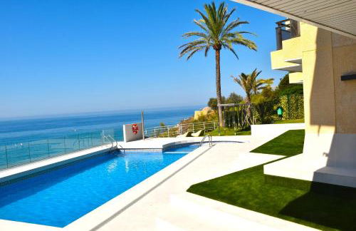 1a. Línea, vistas al mar, acceso directo a playa y piscina - Foto 10