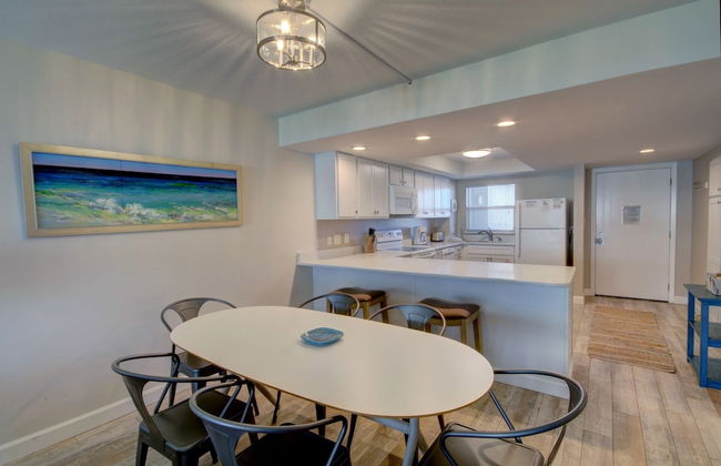 423 El Matador 2 Bedroom Condo by RedAwning - Photo 25