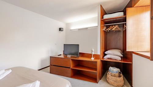 Casa à Beira da Água Gerês - Foto 4