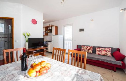 2 Bedroom Nice Apartment In Rtina - Photo 17