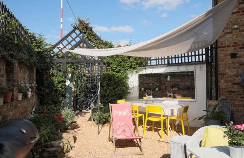 Gorgeous House near Windsor & River Thames - Photo 20