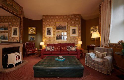 The Hunting Tower Chatsworth Estate - Photo 2