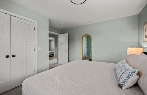 Spacious Home 4BR Fire Pit, Patio Hot Tub - Foto 41