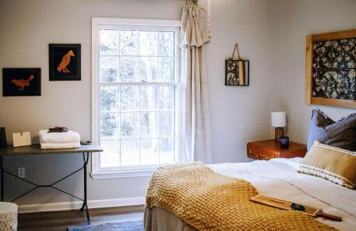 Mod Stable House on 10 Acres, Walk to Lake! - Foto 21