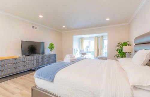 Luxury Pool Home in Glendora Foothills Retreat - Photo 50