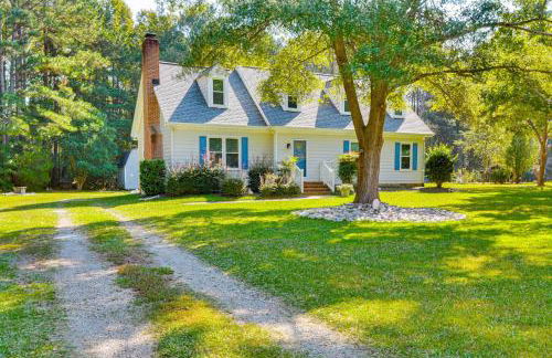 15 Mi to Raleigh Dog-Friendly Home with Fire Pit! - Foto 34