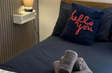 Victorian red-brick home in picturesque market town - Photo 9