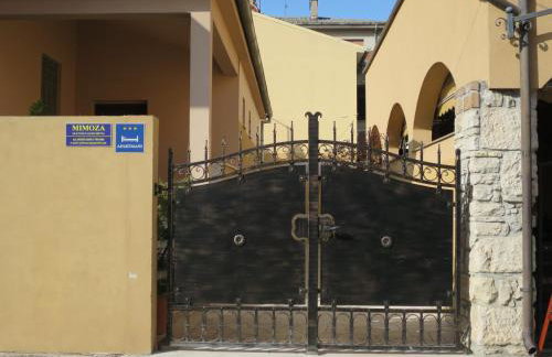 Mimoza Old Town Pula Apartments - Photo 16