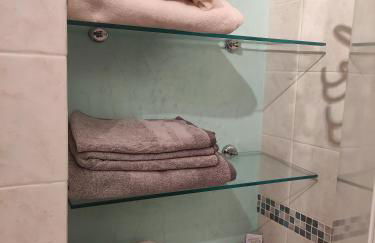 Dimora Fenni - Appartamento elegante nel cuore di Monte Isola con Wi-Fi e aria condizionata - Foto 17