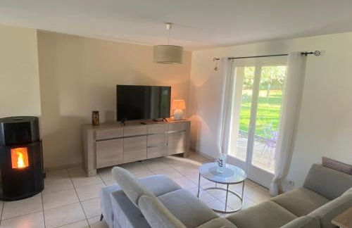 Maison tout confort avec piscine chauffée au bord des rives de la Dordogne - Foto 17