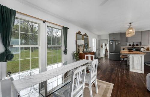 Waterfront Pickleball Court Wurstfest Stay - Foto 11