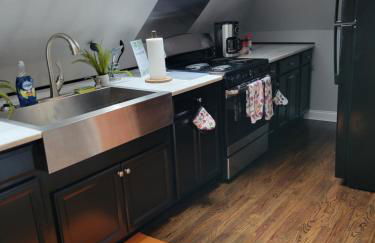 Modern Rustic split level with balcony - Foto 6