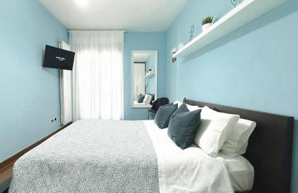 Light Blue House - Photo 1