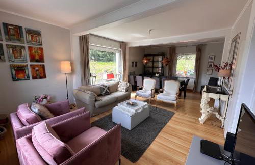 VILLA WALDHAUS WILLINGEN SAUERLAND - Charming Villa near Forest for 12 Guests with Huge Garden - Nearby Winter Sports Area with Ski Slope - Hiking and Nature - Foto 7