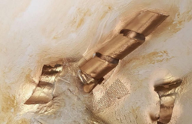 Secure Solar Powered two Bedroomed Haven - Photo 10