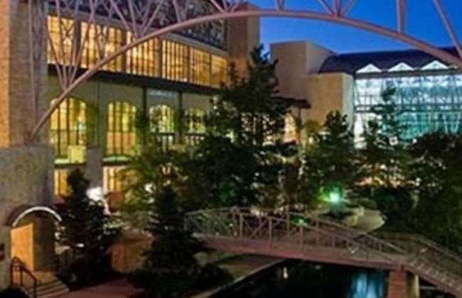 Your Dream Stay 4BR 2BA Near Downtown Riverwalk - Foto 33