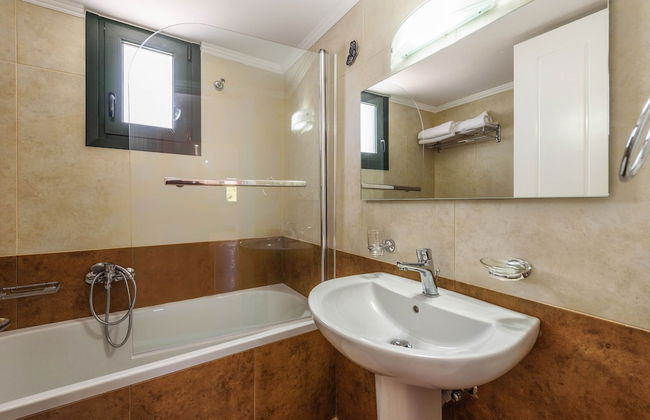 Alonaki Apartments - Photo 68