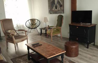 L'Ecuyère-Maison de Ville-Secteur cathédrale-Parking privé gratuit - Foto 16