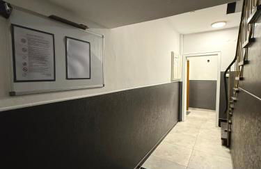 MA Apartments - Free Parking, Free WiFi, Relax & Coffee, - Photo 14