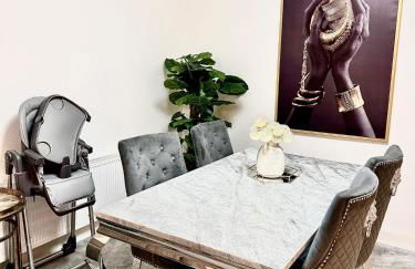 Double bedrooms In Spacious Home - Foto 29