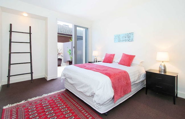 Carlisle St Executive - Photo 2