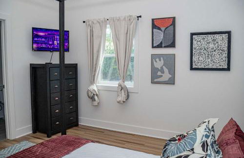 Urban Oasis - A Newly Renovated 4BR Dream - Foto 16