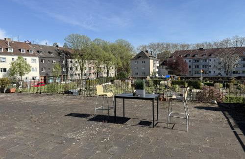 - Forest Retreat Deluxe - 2 Bedroom Apartment - 75 qm - Fully Renovated 2025 with TV & Netflix - King Size Beds - Full Kitchen - Free Parking - Close to Airport & Train - - Foto 43