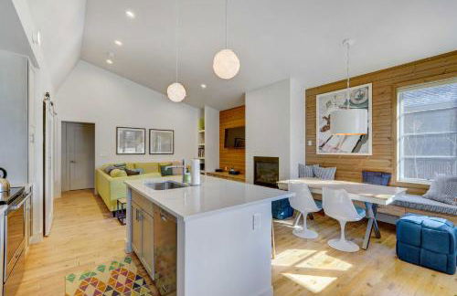 Fireplace and Deck Modern Cabin in Grand Lake! - Foto 10