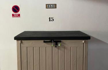 This spectacular 3-bedroom apart - Photo 24