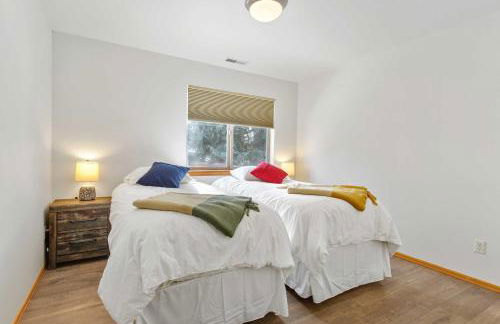 Heart of Bozeman Townhome with Patio Near MSU - Foto 26