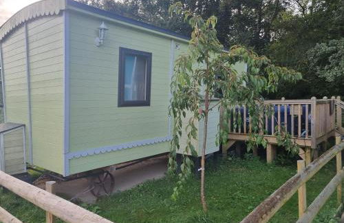 Glamping Hut - Sleeps 2 hot tub & parking - Foto 3