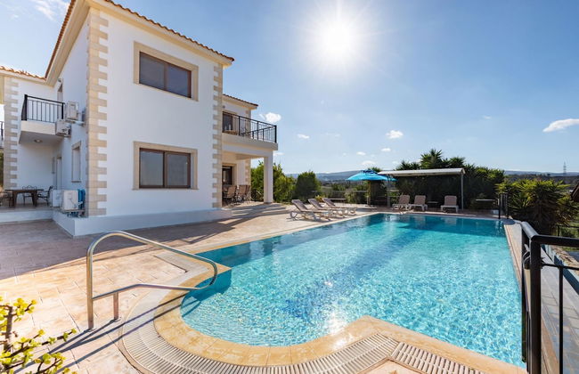 Villa Kambos Ena in Polis - Photo 1