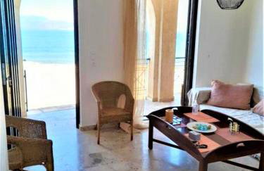 MODERN GROUND FLOOR APARTMENT ON the PEBBLES - Foto 17