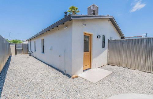 Downtown Bungalow -Duplex - EV Charger - Foto 56