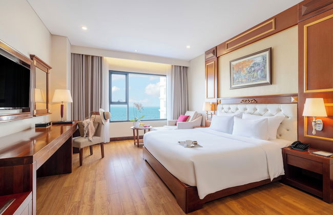 DLG Hotel Danang - Photo 38