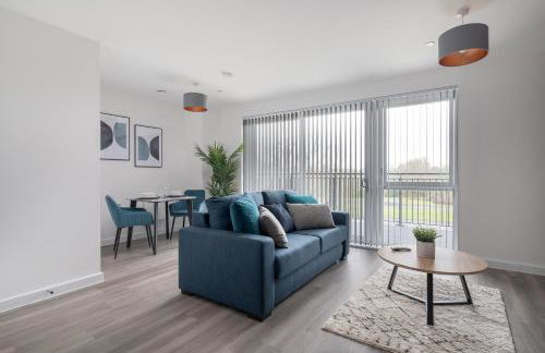 31 Grand Court - Lovely Home Near Canal, Park, & Central MK - Photo 2