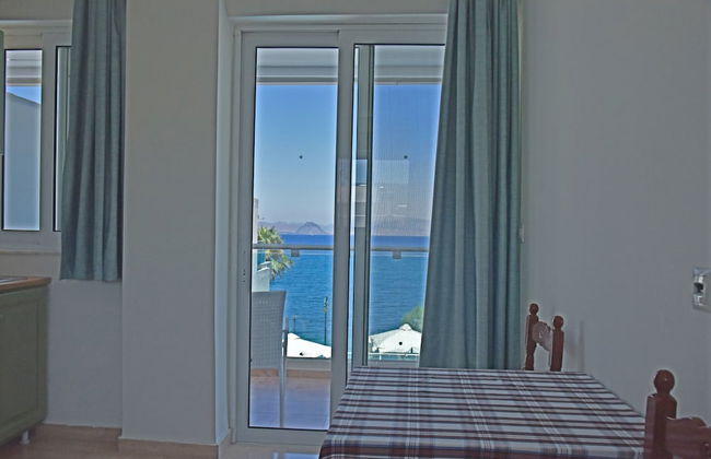 Bristol Sea View Apartments - Photo 9