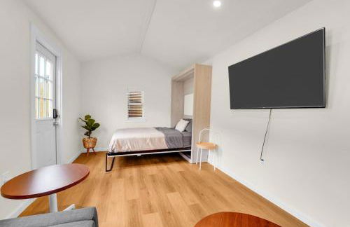 Upscale Arlington Retreat - Private Casita - Arcade - Foto 71