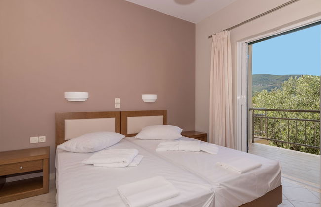 Allegro Studios & Apartments - Photo 2