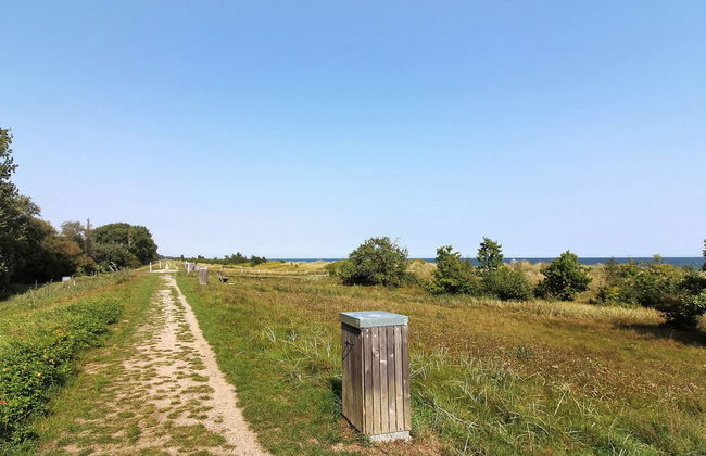 "Myrra" - 10m from the sea - Photo 3