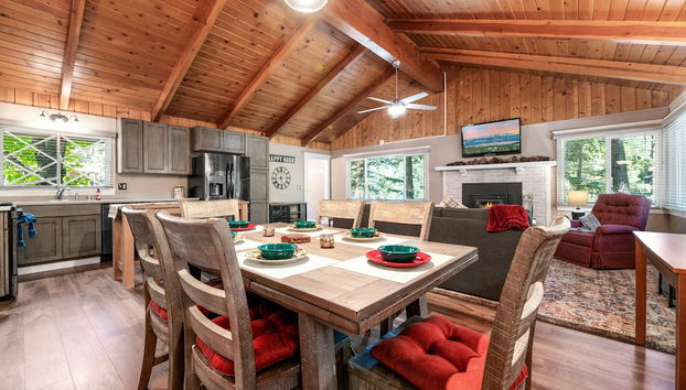 Peaceful Pines Panorama - Foto 2, Habitación